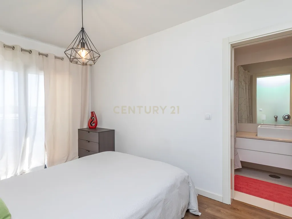 DUPLEX T4 +1 | TERRAÇOS D’AMORA - SEIXAL - Image 33