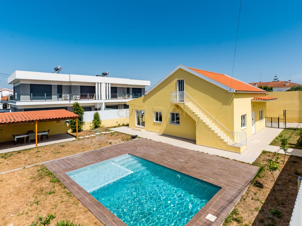 Moradia Totalmente Remodelada com Piscina em Fernão Ferro - Image 19