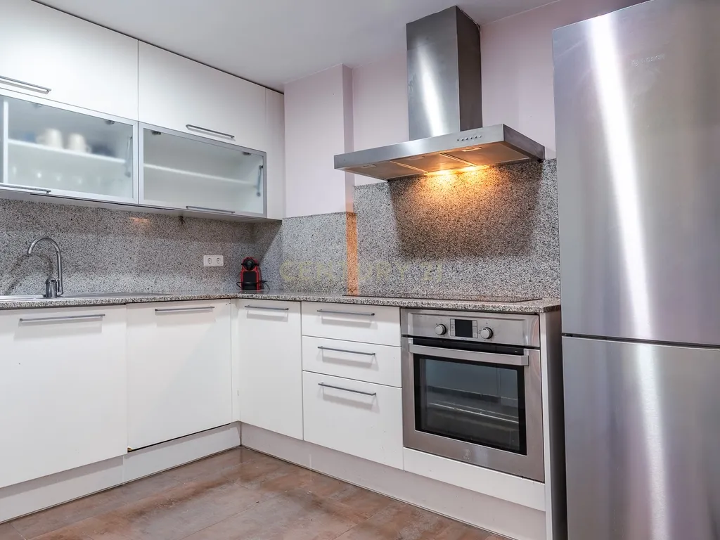 Apartamento amplo de 3 quartos no coração de Vendrell - Image 25