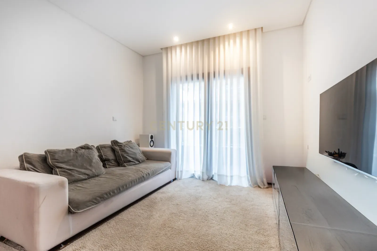Apartamento T5 de luxo na Urbanização Jardins do Cristo Rei. - Image 18