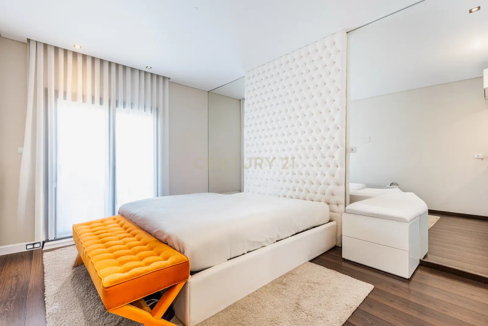 Apartamento T5 de luxo na Urbanização Jardins do Cristo Rei. - Image 29