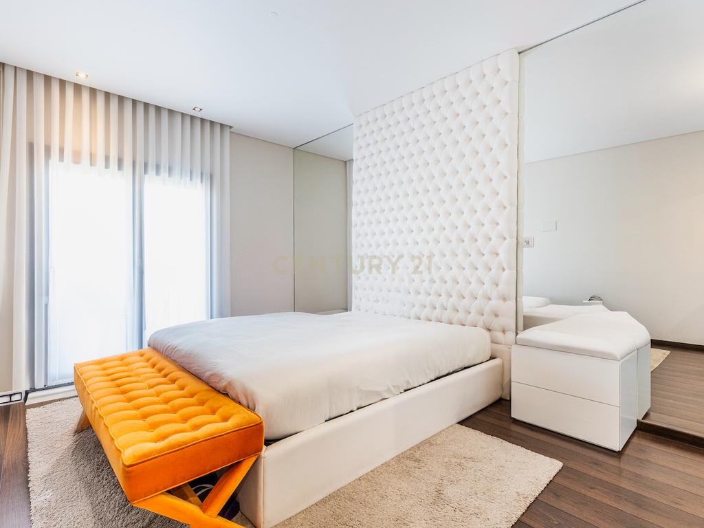 Apartamento T5 de luxo na Urbanização Jardins do Cristo Rei. - Image 29