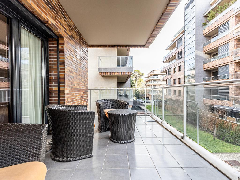 Apartamento T5 de luxo na Urbanização Jardins do Cristo Rei. - Image 31