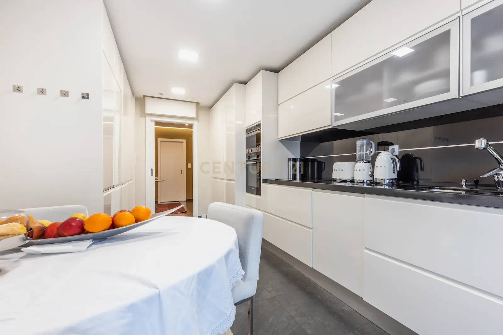 Apartamento T5 de luxo na Urbanização Jardins do Cristo Rei. - Image 15