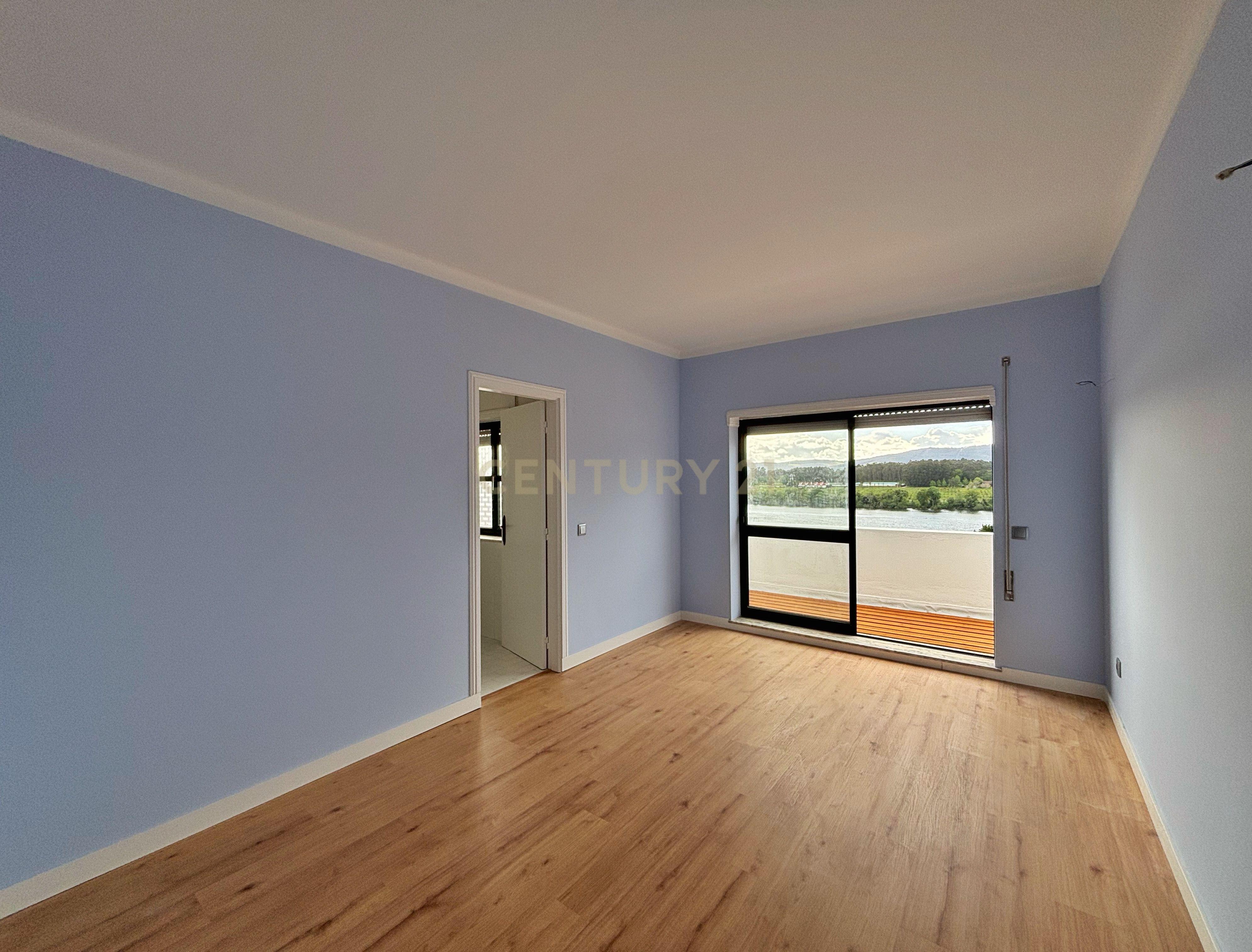 Penthouse T3 com amplo terraço vista Rio e Serra - Vila Nova de Cerveira - Image 13