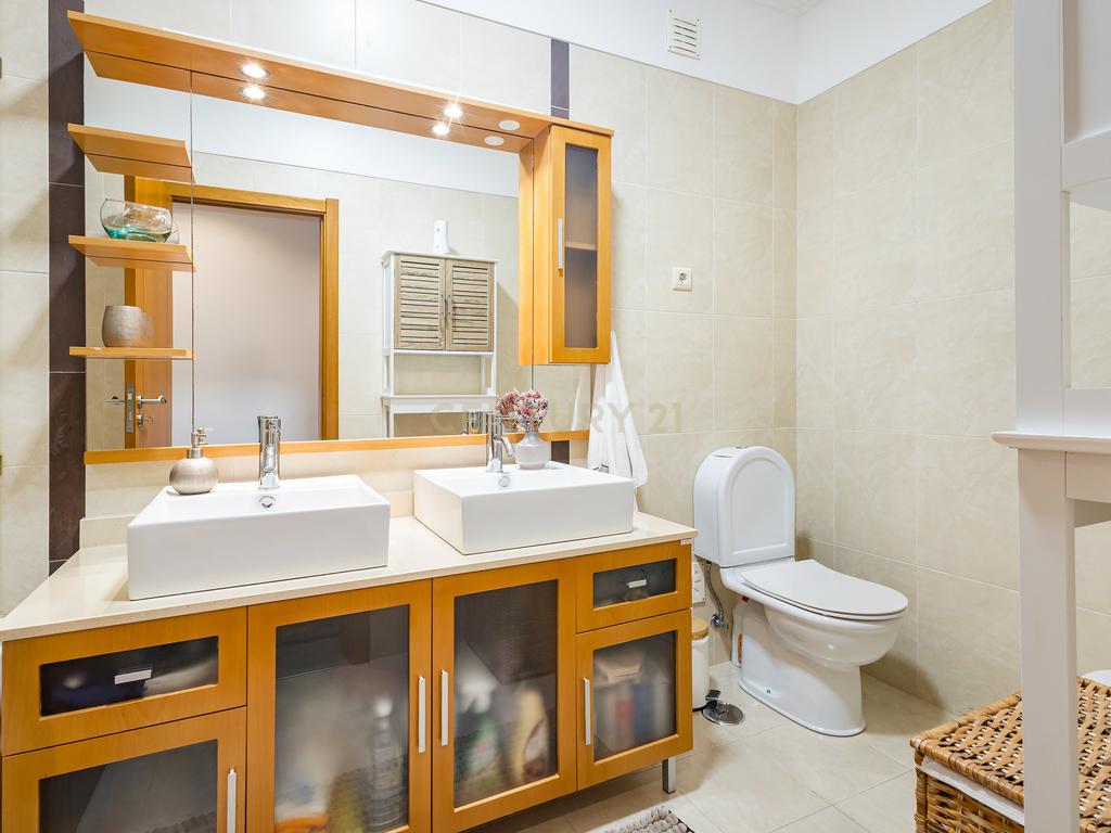 Magnífico Apartamento T2 com cozinha em open space, cozinha moderna, condomínio fechado em Mem-Martins - Image 18