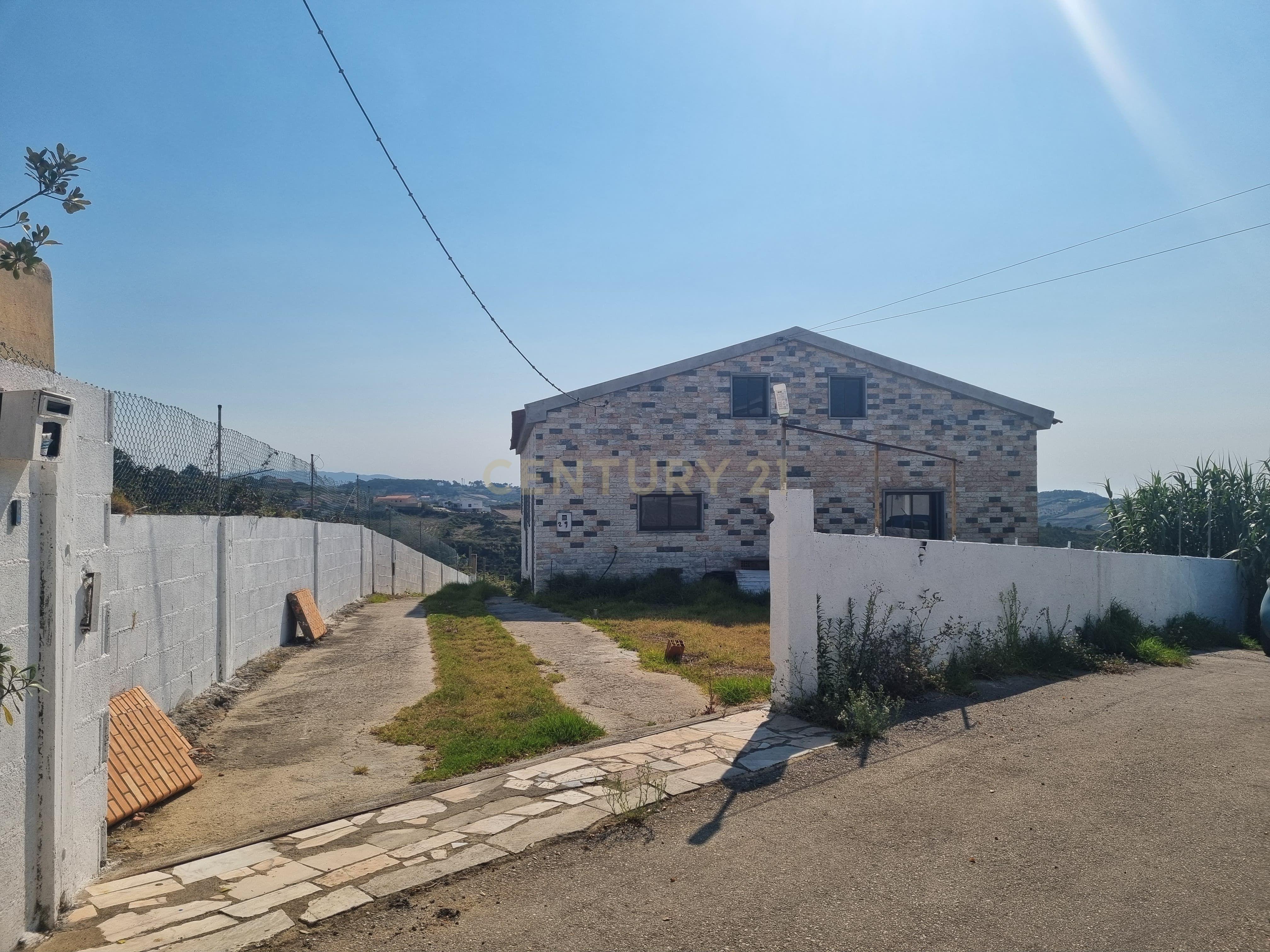 Moradia T3 isolada com vista mar - Image 7