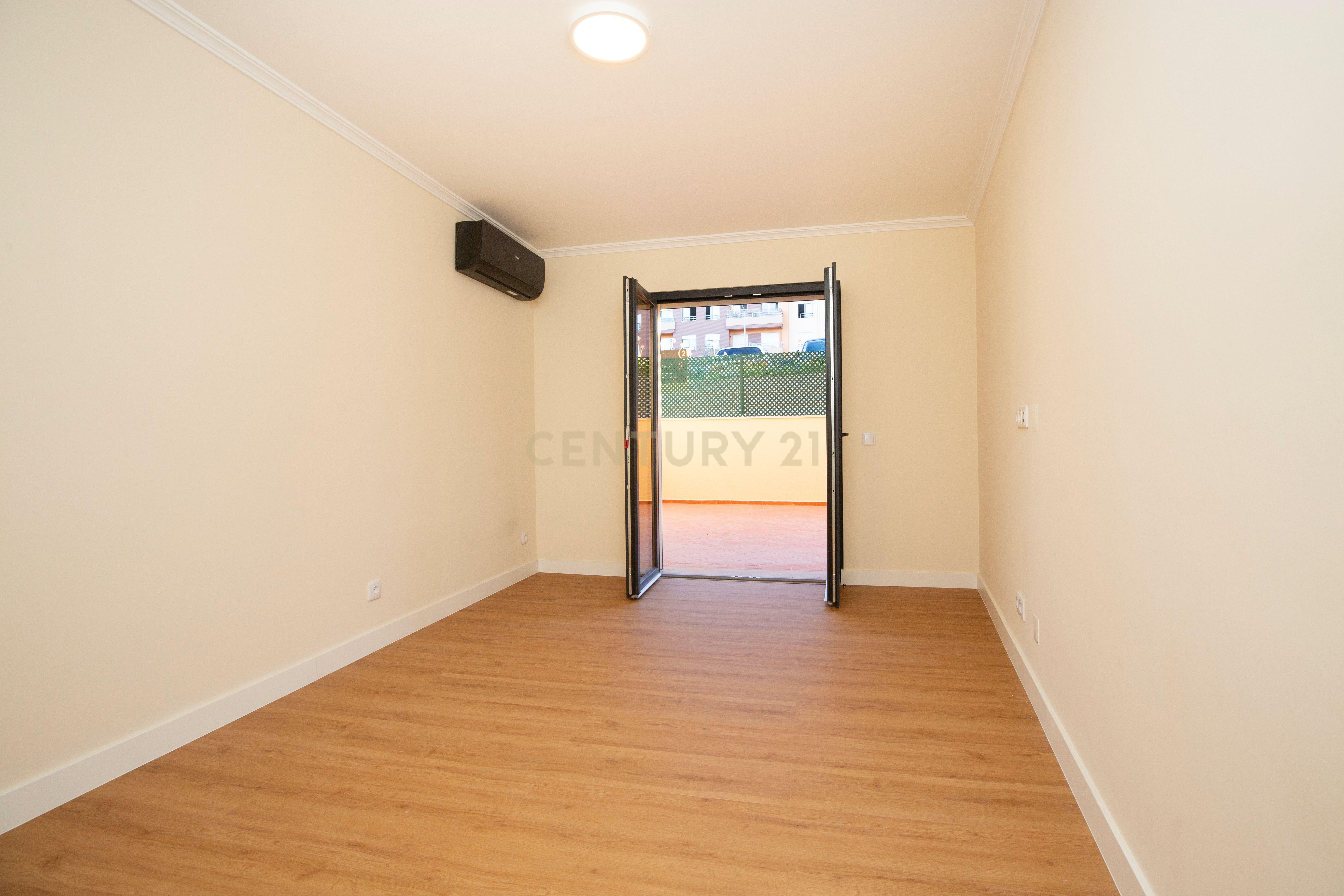 Apartamento T3 Remodelado na Exclusiva Quinta da Graciosa, Estoril - Image 15
