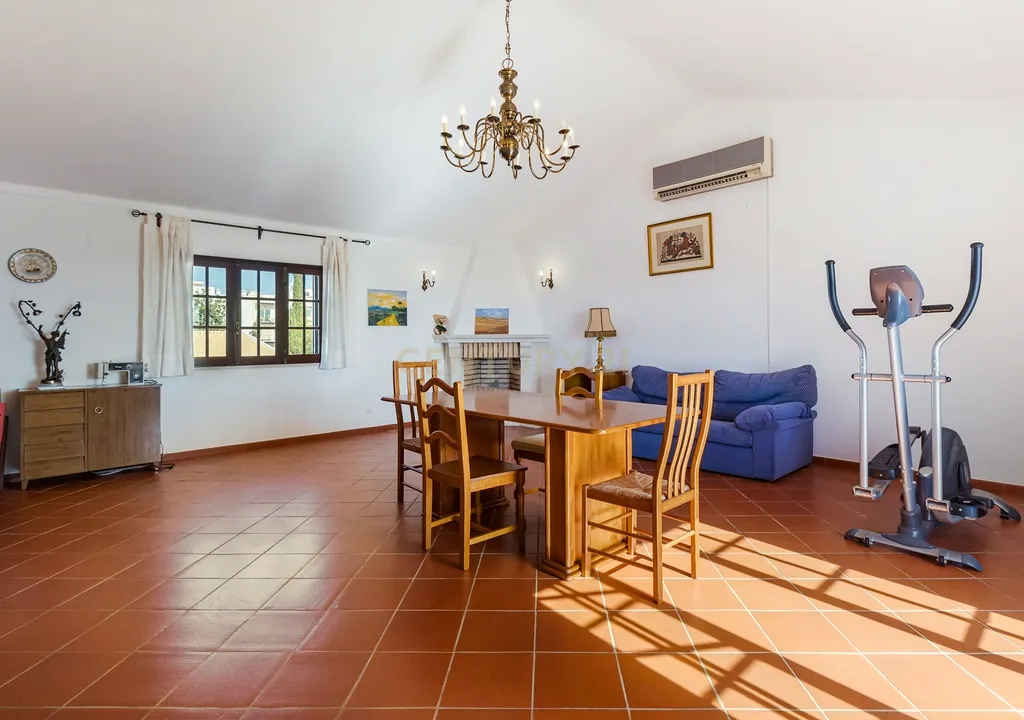 Moradia T4 com vista Mar e Cidade - Viva o Sonho de uma Vida na Quinta da Barra em Tavira - Image 35