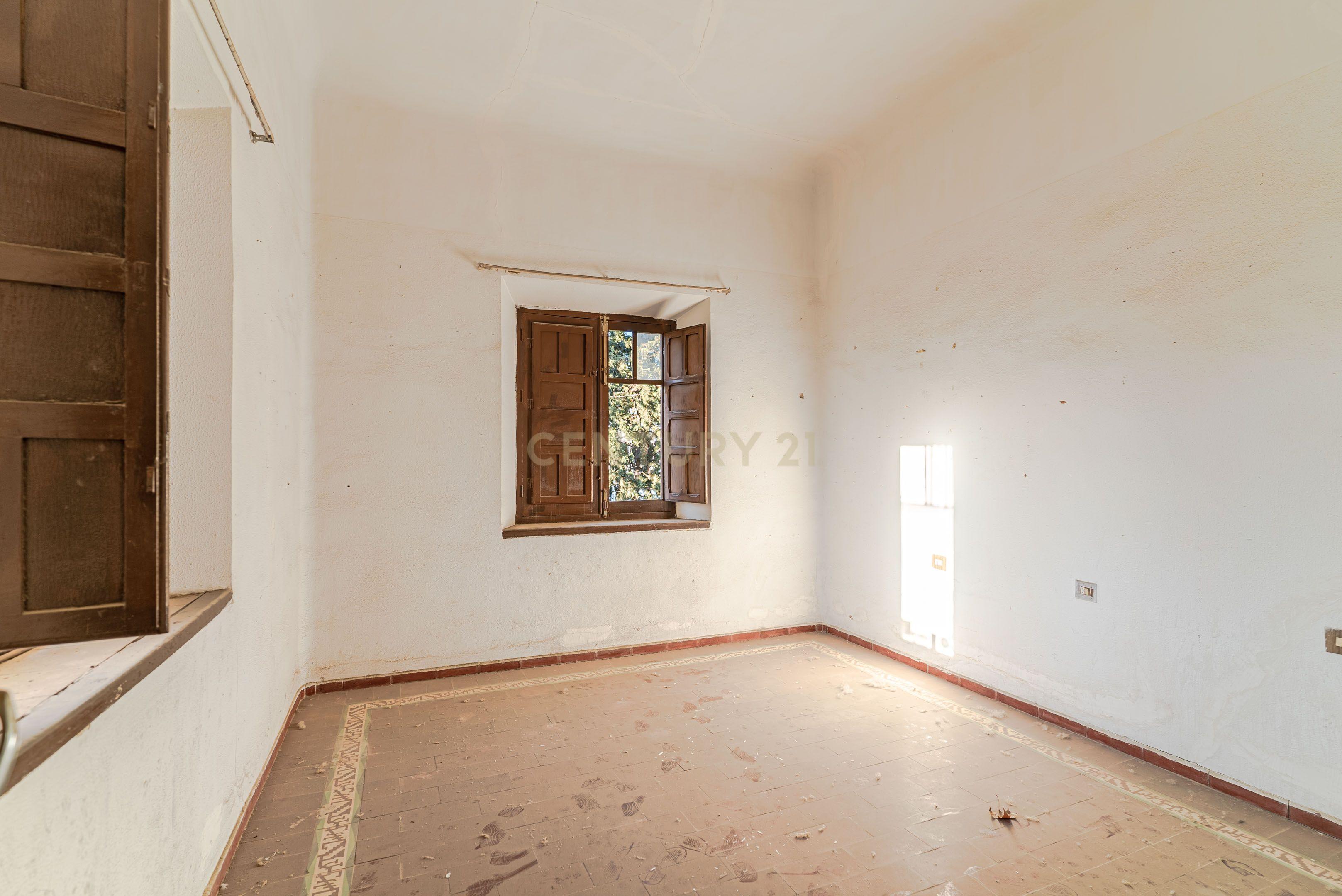 undefined - Image 20