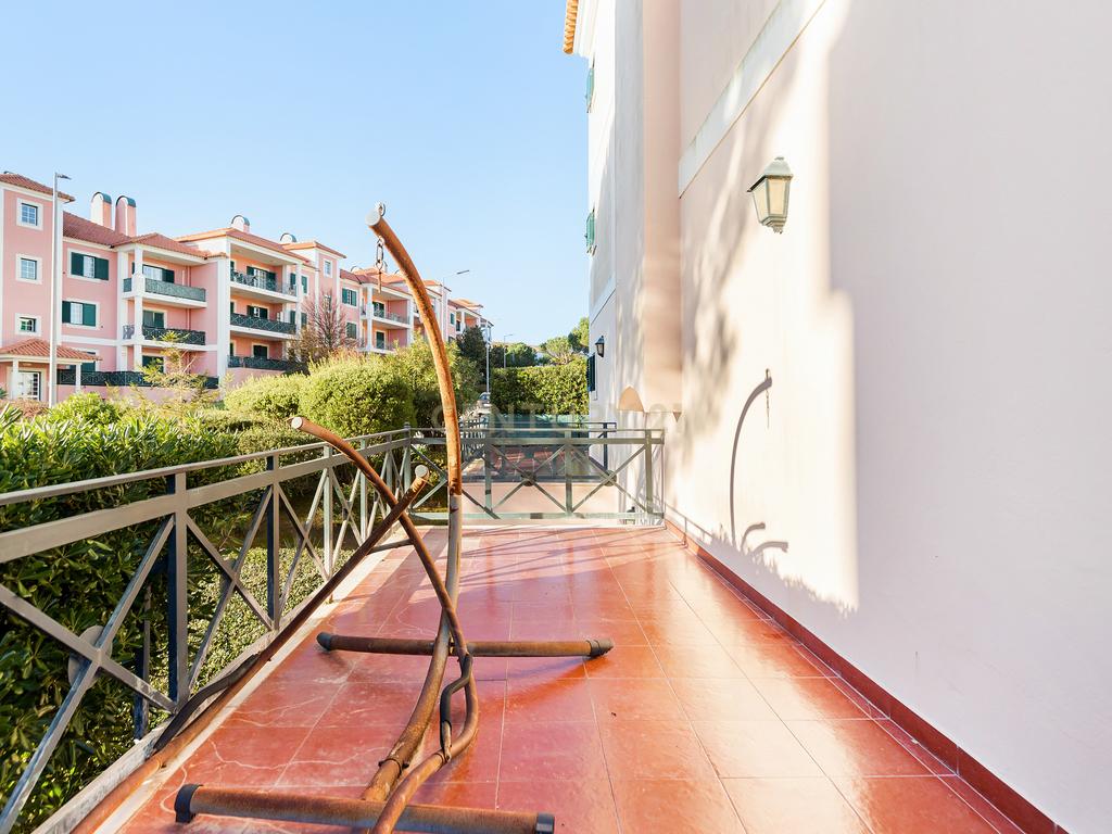 Fantástico apartamento T2 com jardim privativo na Quinta da Beloura com vista mar - Image 6