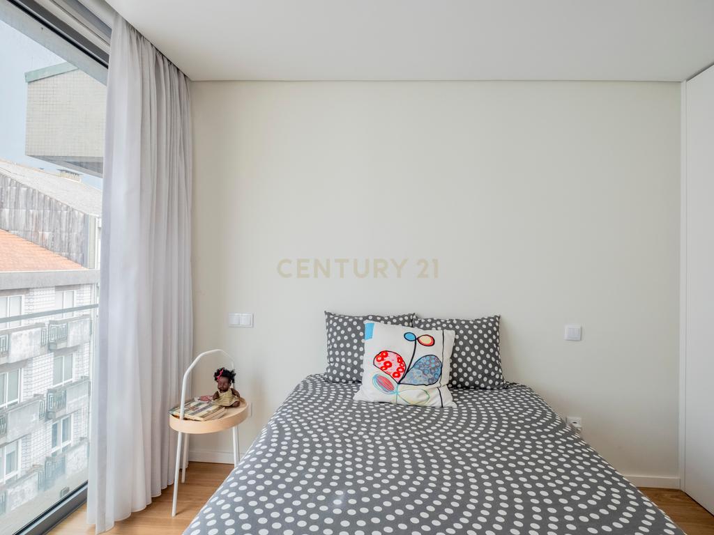 Duplex T3 Centro do Porto - Image 32