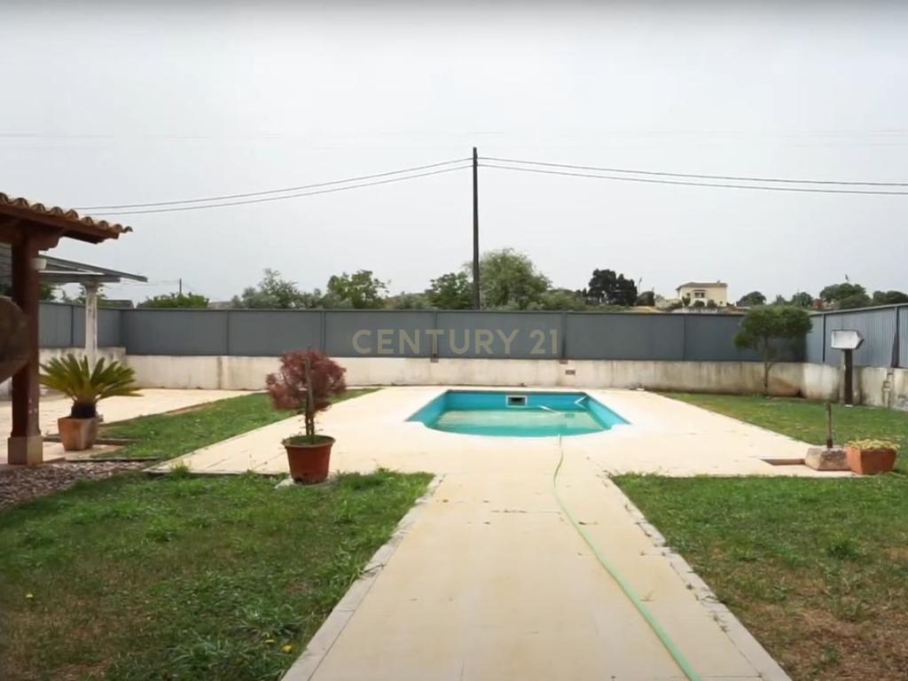 Moradia T4 com piscina - Image 15