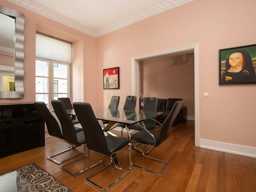 *Apartamento Exclusivo em Edifício Tradicional de Lisboa* - Image 7