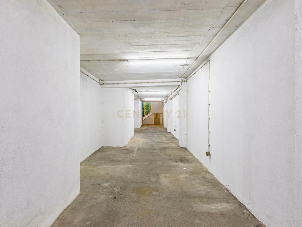 LOJA AVENIDA MARQUÊS DE POMBAL / LEIRIA - Image 25