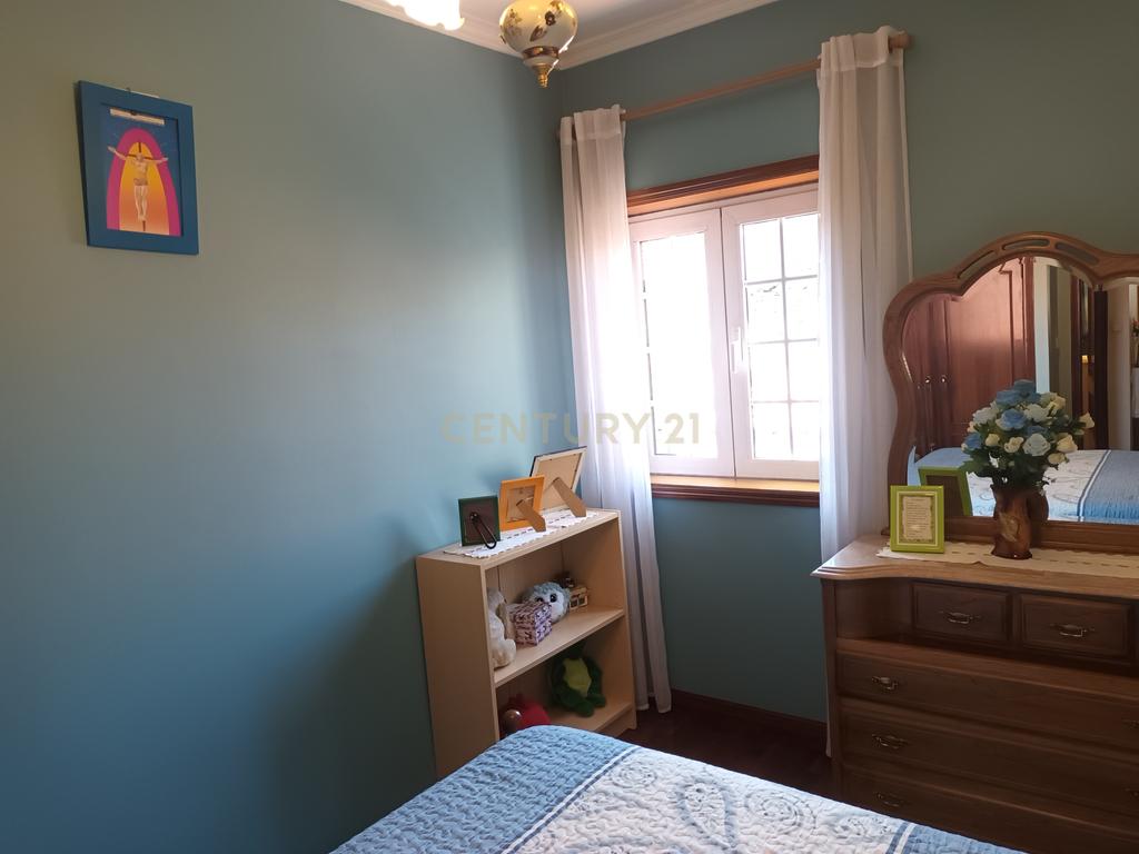 Vende-se apartamento T3 Duplex, zona das Antas, Porto - Image 20