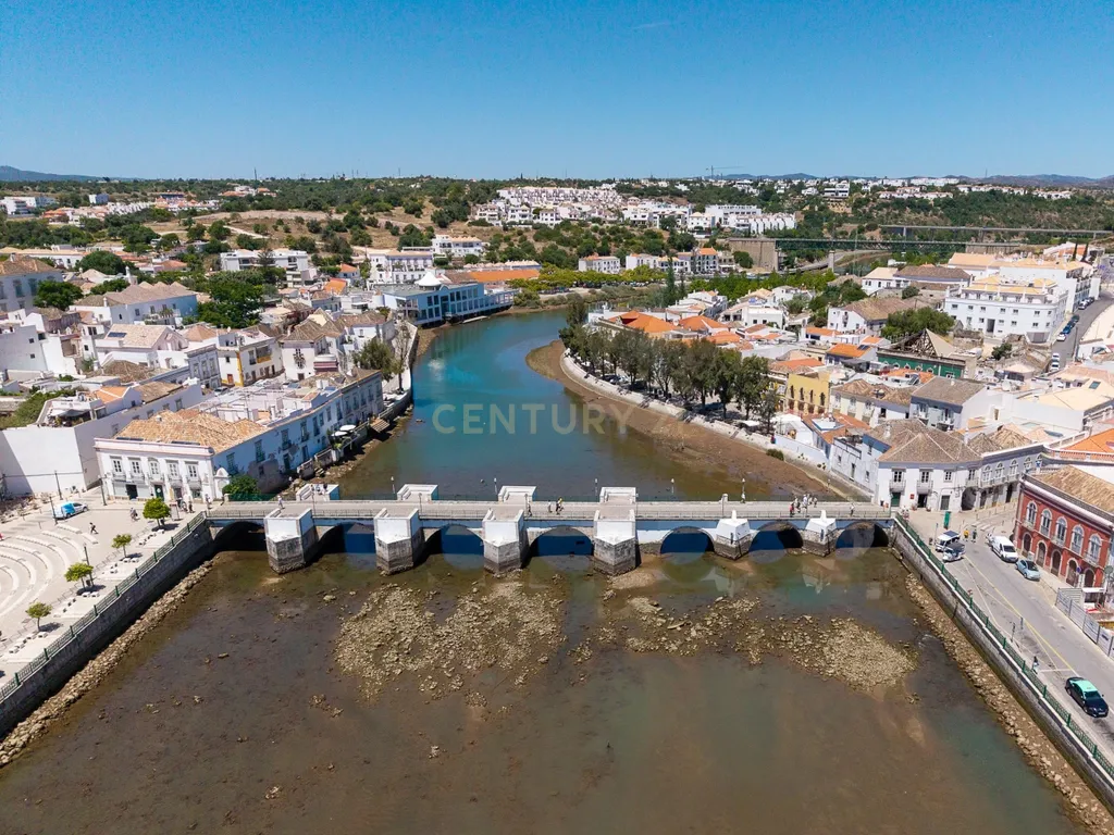 Moradia de Charme T2+1 no Centro Histórico de Tavira - Image 37