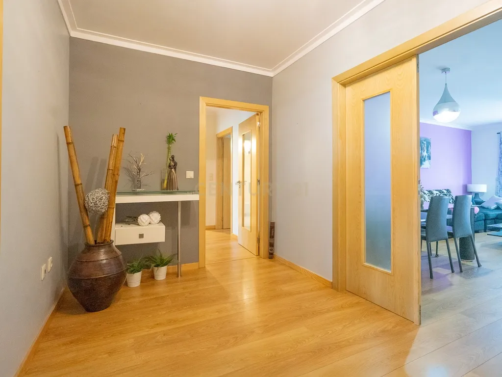 Apartamento T3 - Seminovo - C/ garagem - Image 7