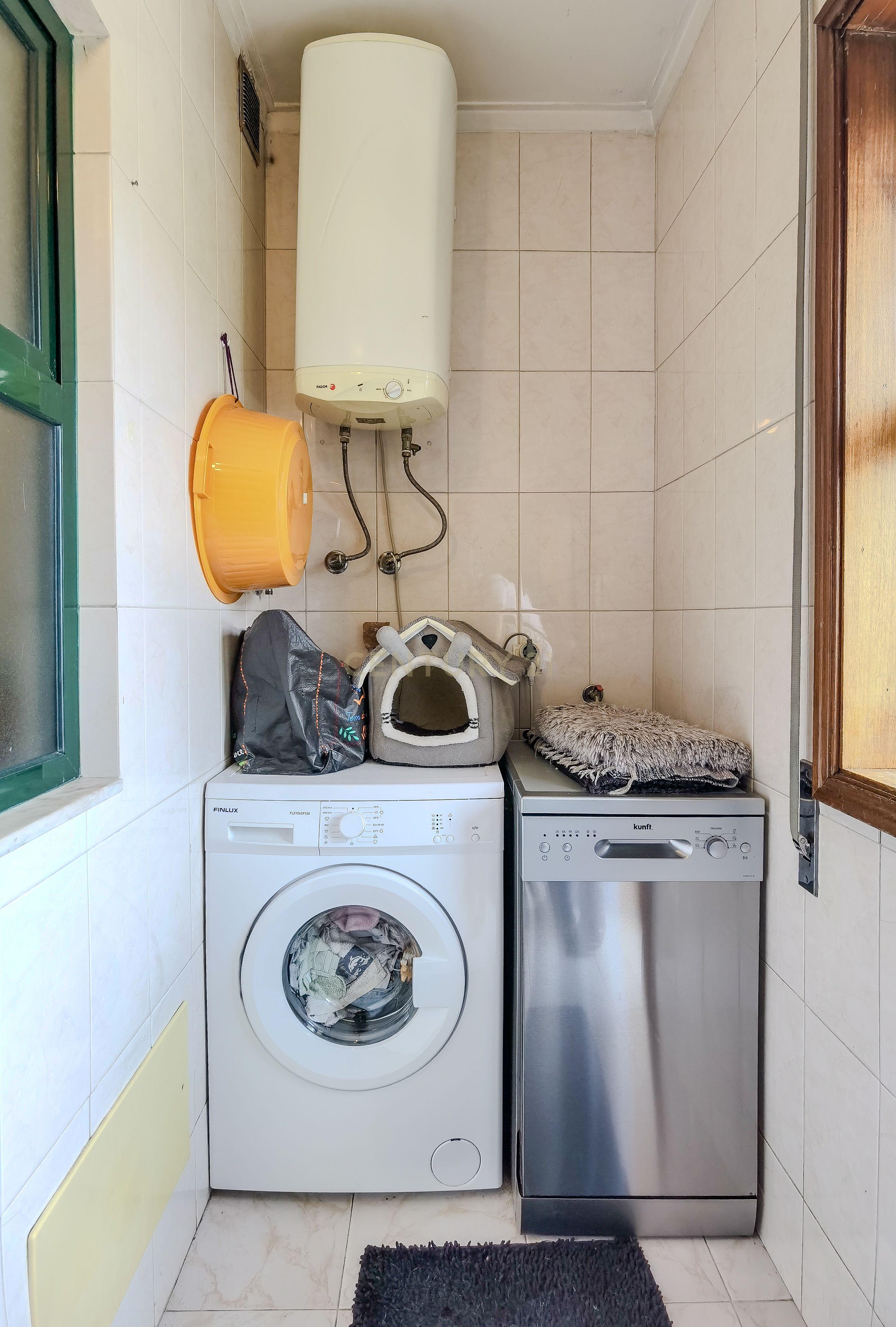 Apartamento T1+1 com Garagem e Vista Rio, Oliveira do Douro, Vila Nova de Gaia - Image 15
