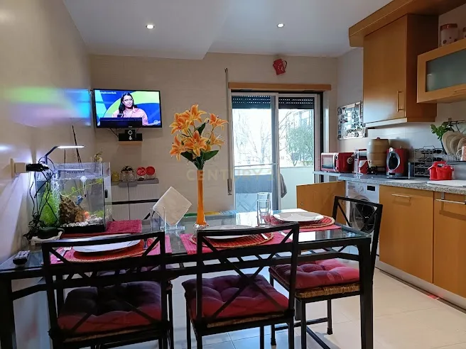 Apartamento T3 Samora Correia - Image 9