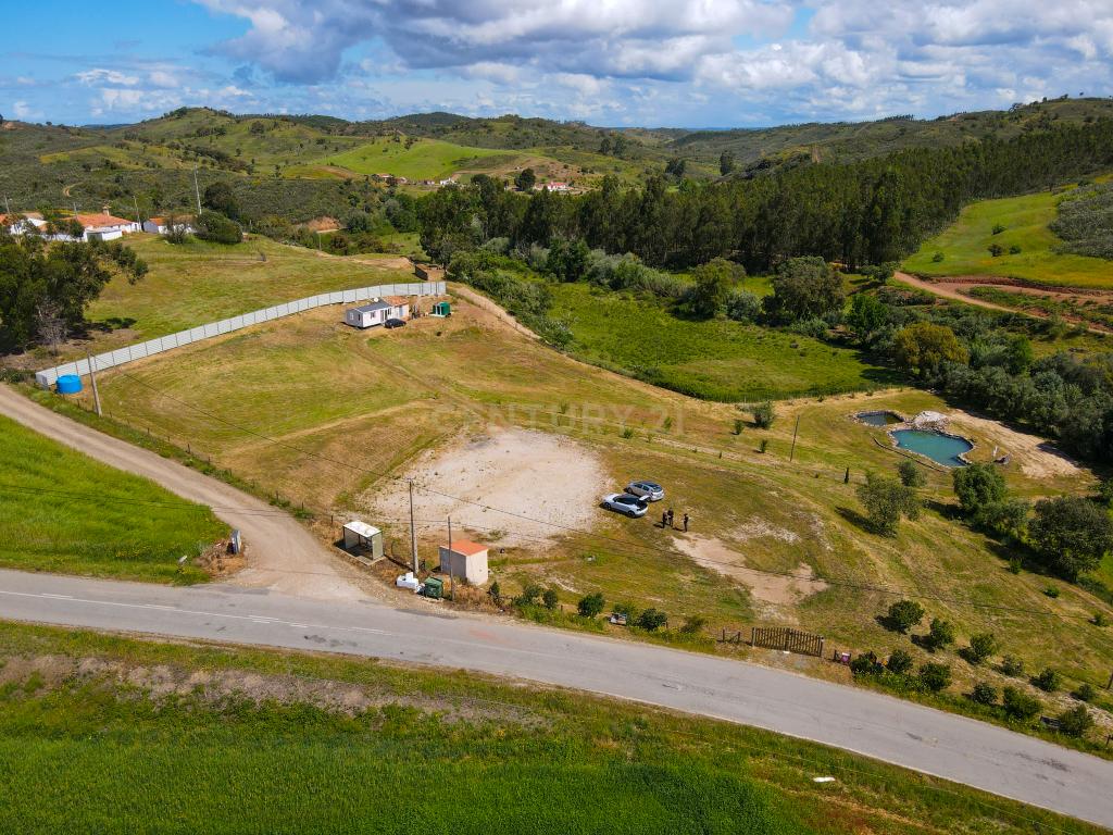 Quinta para venda (com projecto entregue para parque de campismo), com 11320m² em Odemira - Image 2