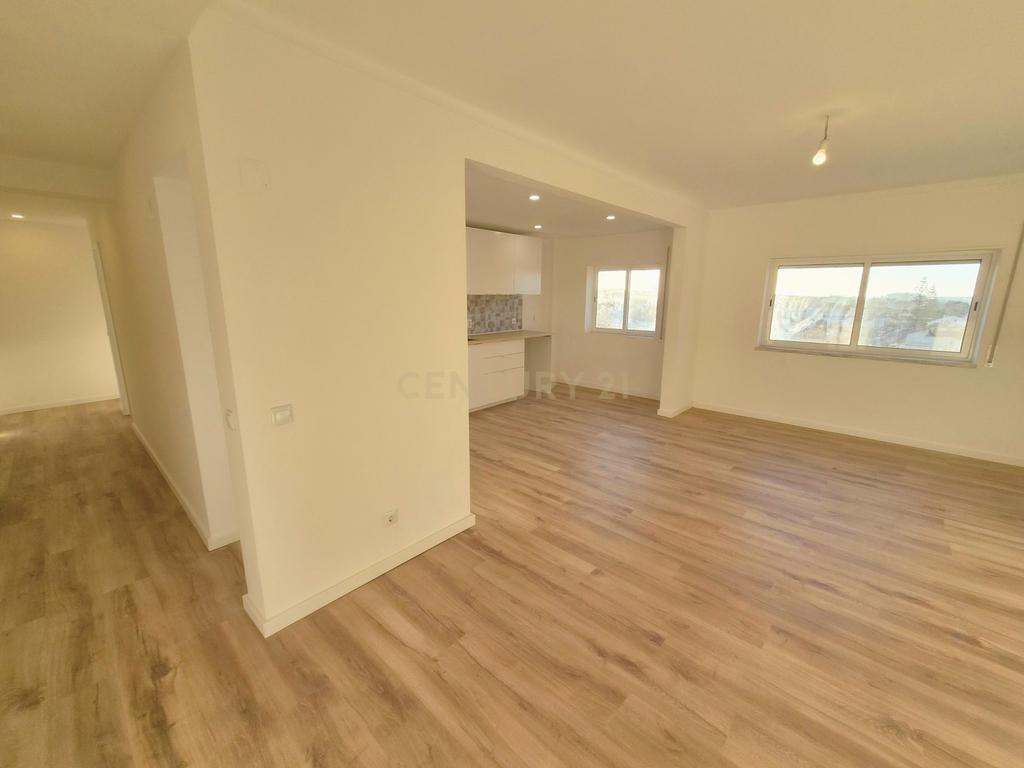 Apartamento T2 em Peniche - Image 8