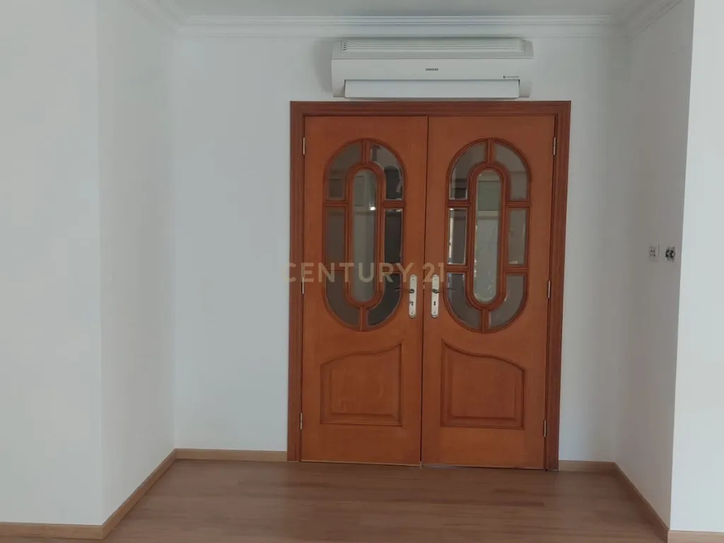 Apartamento Moderno na Ramada para Arrendamento - Image 6