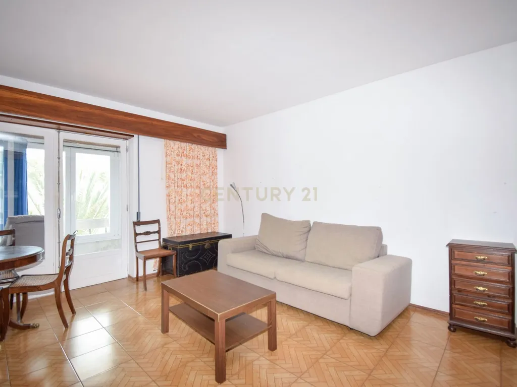 Apartamento T1 com Vista Mar em Carcavelos - Image 4