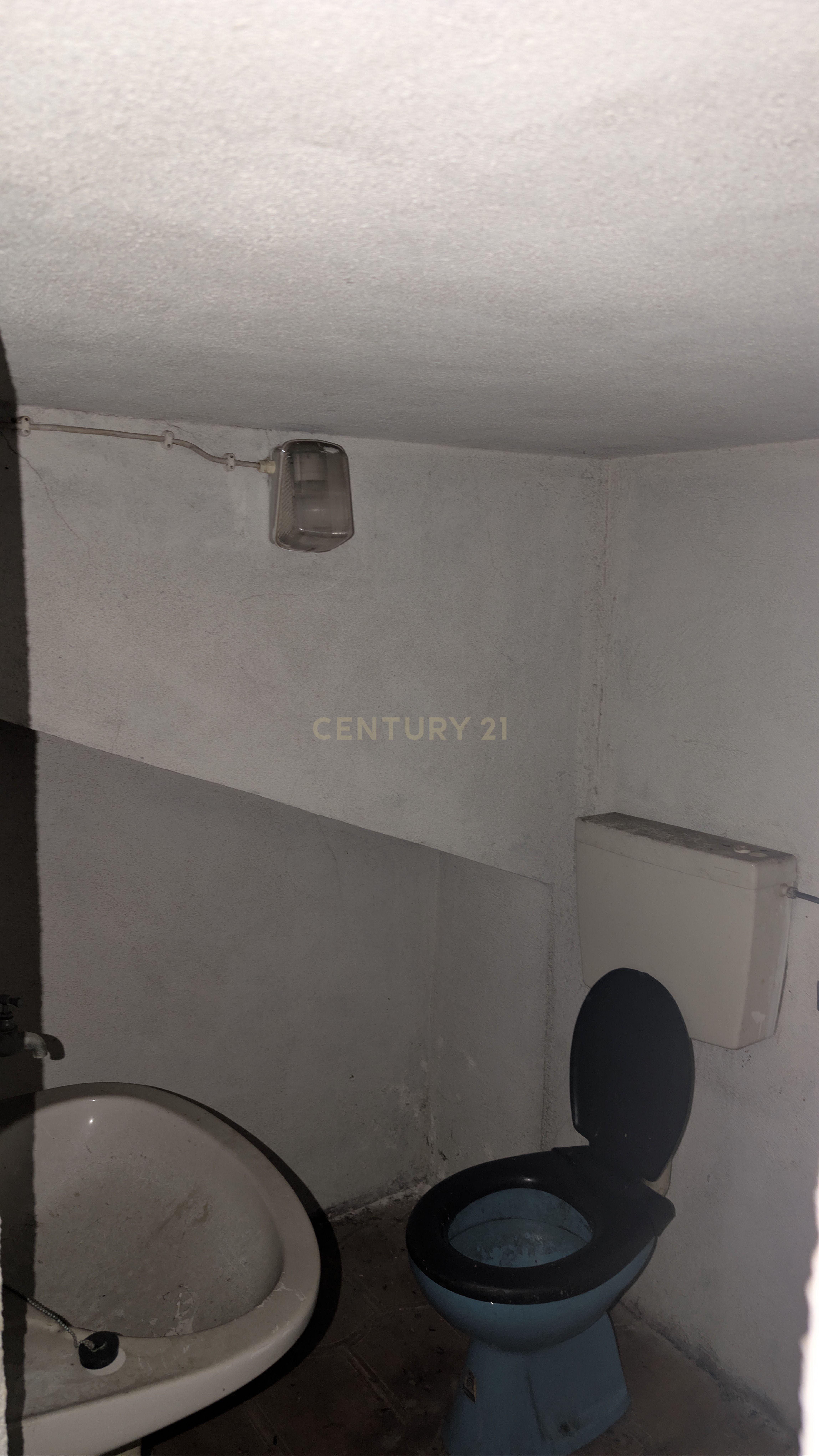 Fotografia 3 de Garagem para arrendamento em Massamá - Não deixe escapar