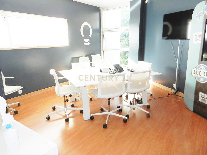 Escritório no Restelo/Espaço Comercial no Restelo - Image 6