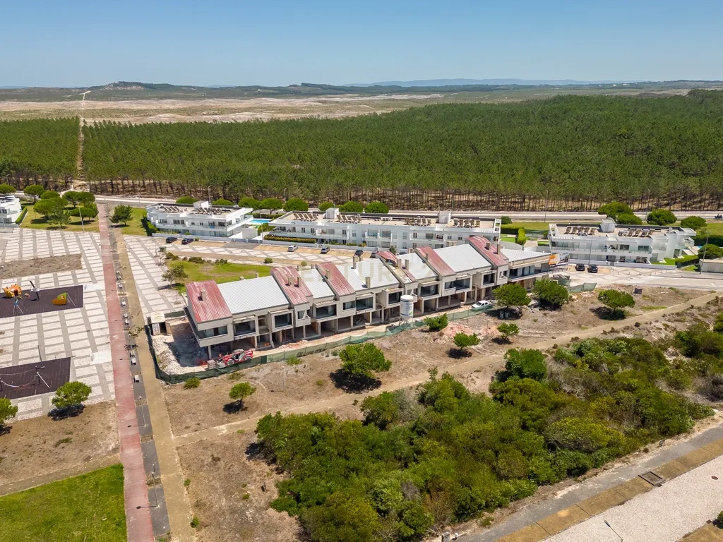 Excelente Apartamento T2 NOVO na Praia da Pedra do Ouro - Image 17