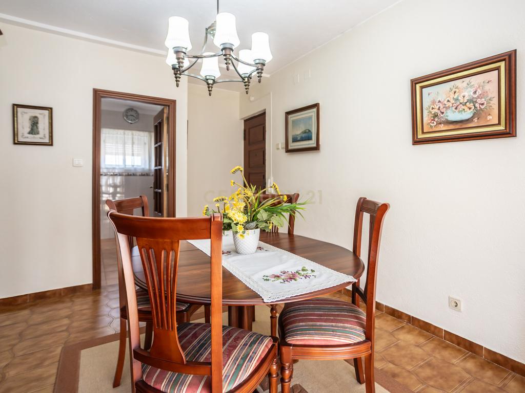 Apartamento T3 com Vista Deslumbrante sobre a Baía de Setúbal – Bairro dos Pescadores, Reboreda - Image 27