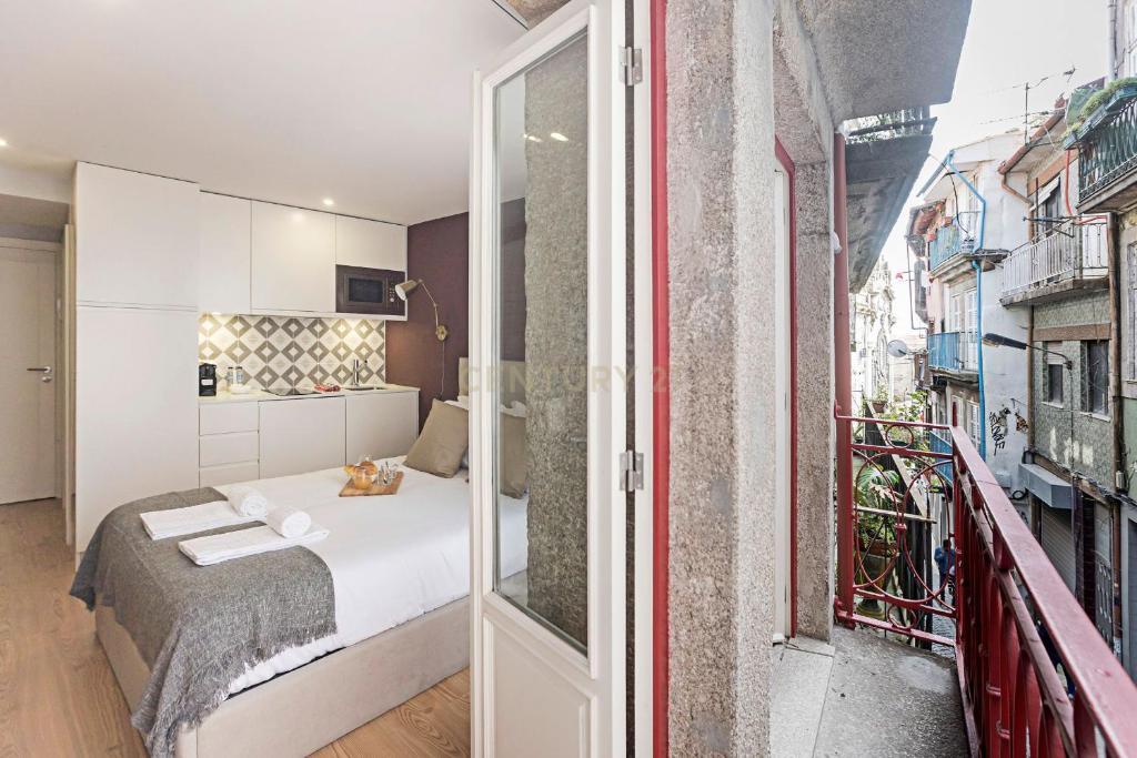 Fantástico Prédio no Centro Histórico do Porto – Excelente Oportunidade de Investimento - Image 13