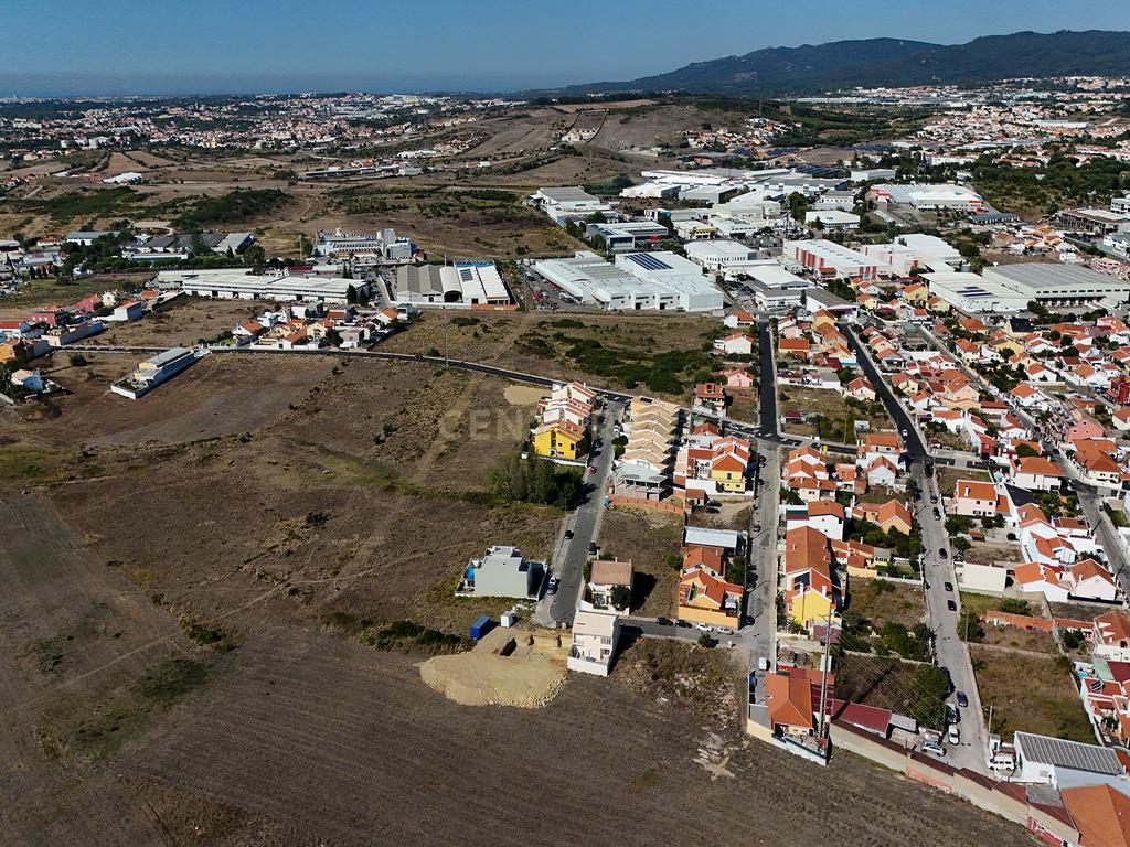 Terrenos com 28.520m2 no Concelho de Cascais - Image 11