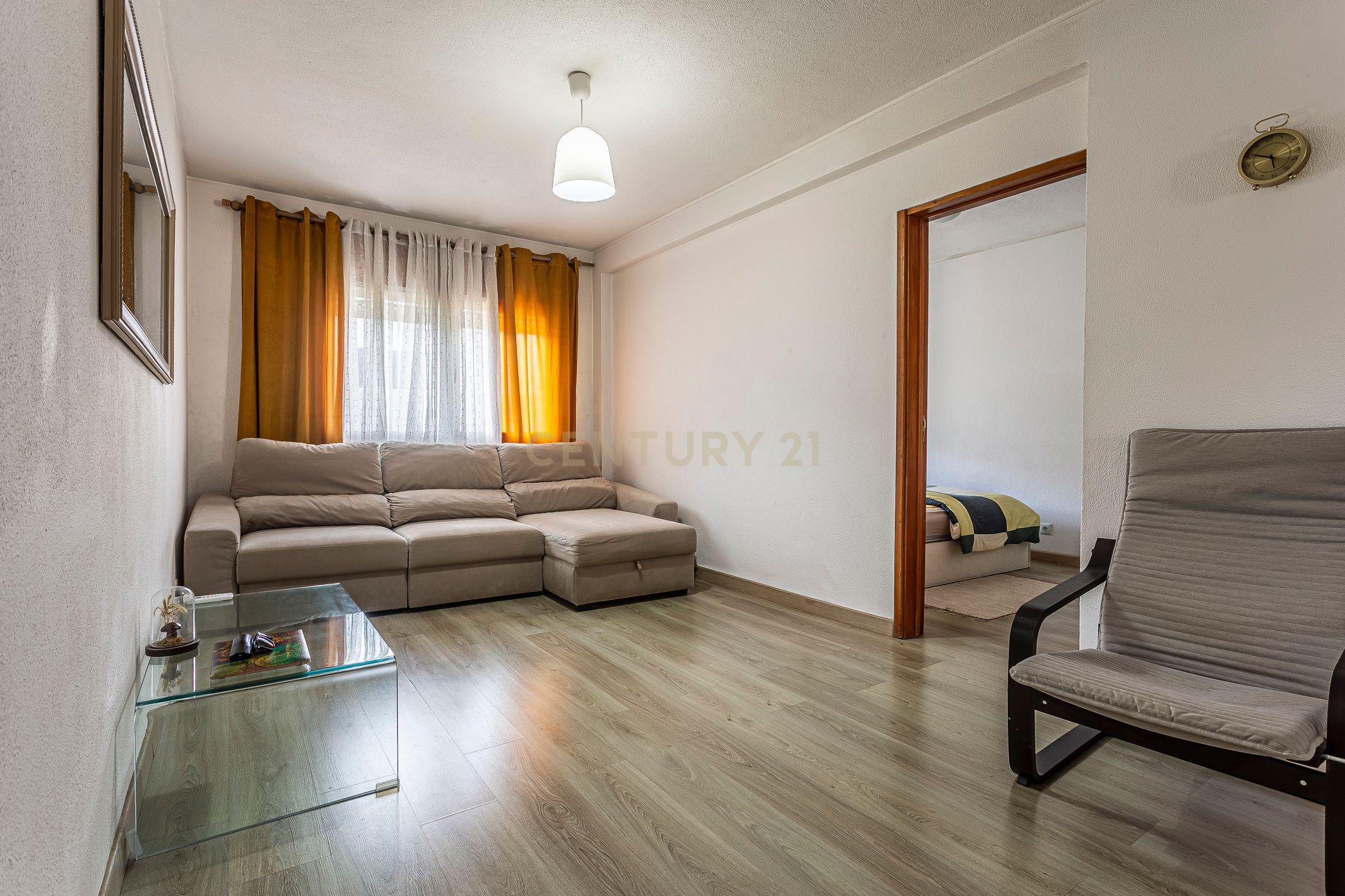 Fotografia 4 de T2 Totalmente Renovado | 101 m² | Praça de Portugal | Pronto a Habitar