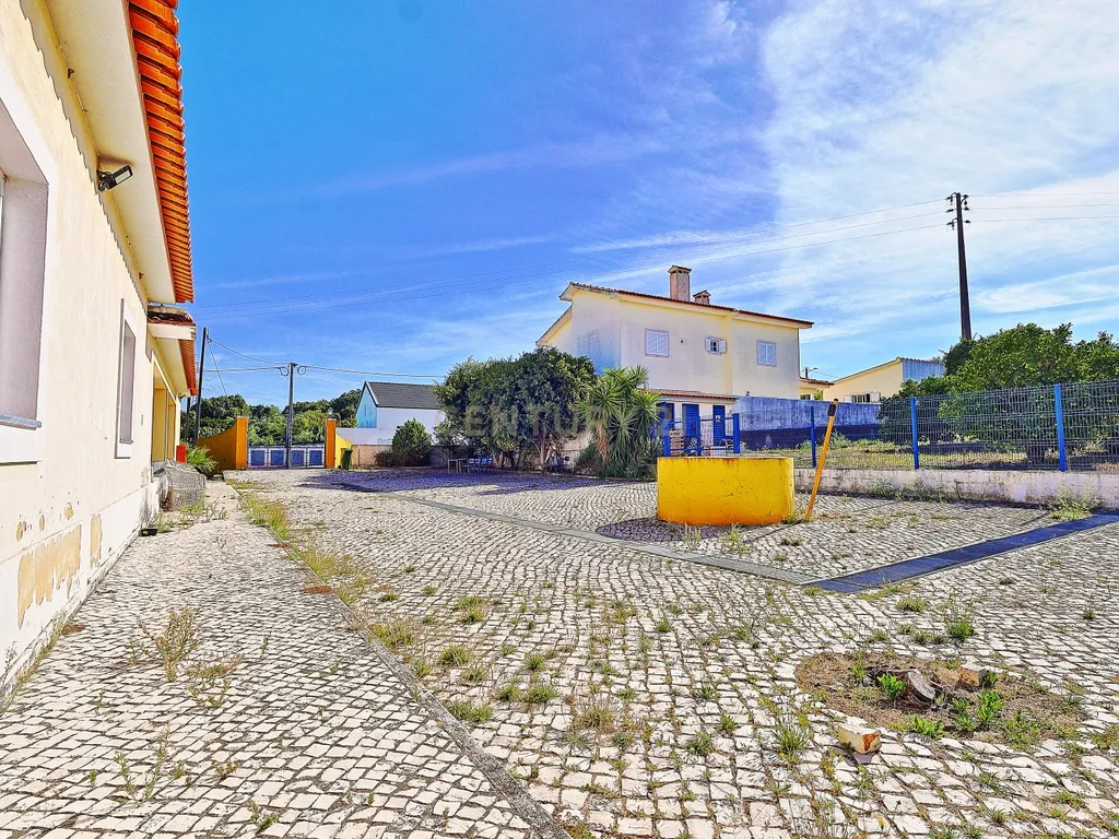 Oportunidade de Investimento, moradia com 6.500 m² de Terreno - Image 5
