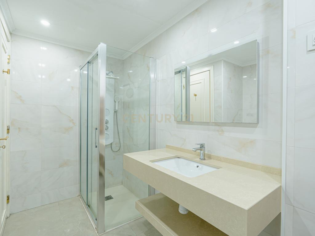 Apartamento T2 em Nova Campolide com Estacionamento - Image 17