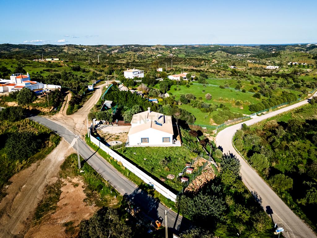 Luxuosa Moradia Isolada com Vista Mar em Castro Marim - Image 29