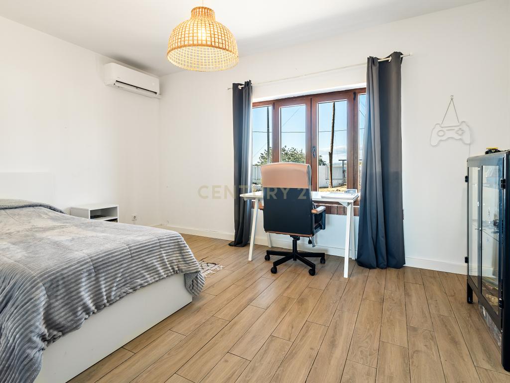 Luxuosa Moradia Isolada com Vista Mar em Castro Marim - Image 11