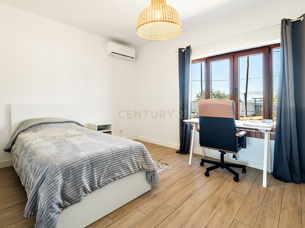Luxuosa Moradia Isolada com Vista Mar em Castro Marim - Image 12