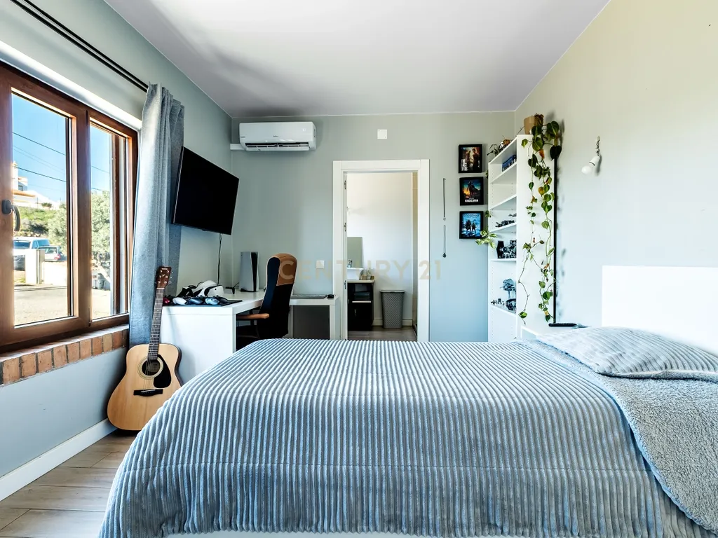 Luxuosa Moradia Isolada com Vista Mar em Castro Marim - Image 17