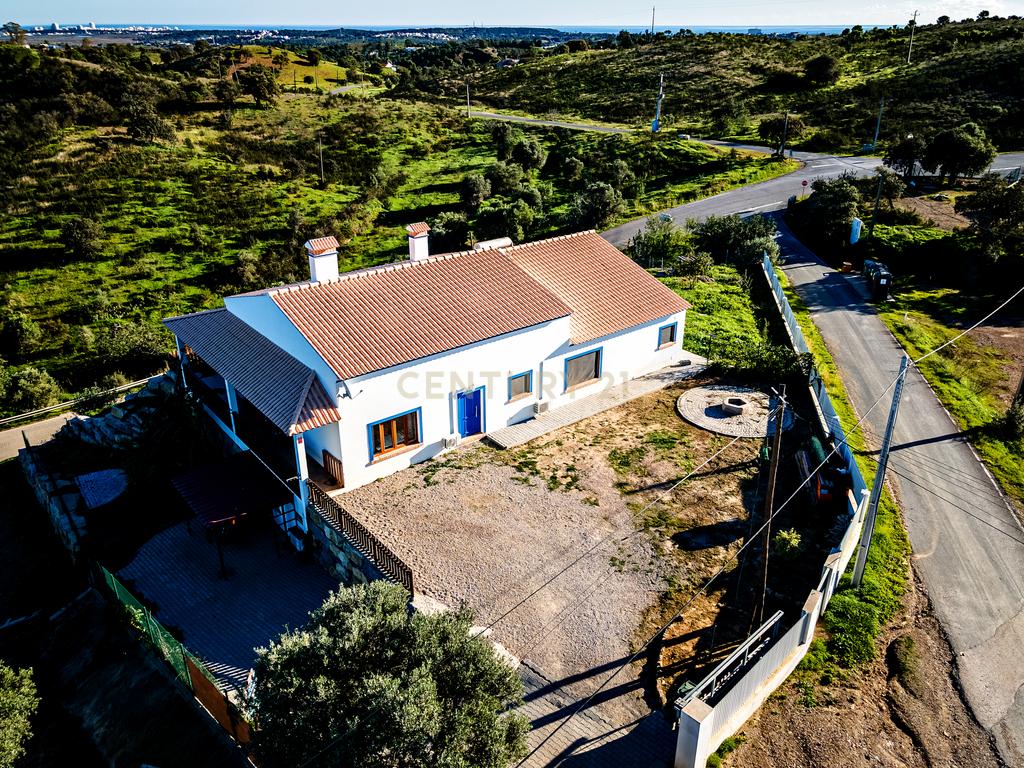 Luxuosa Moradia Isolada com Vista Mar em Castro Marim - Image 32