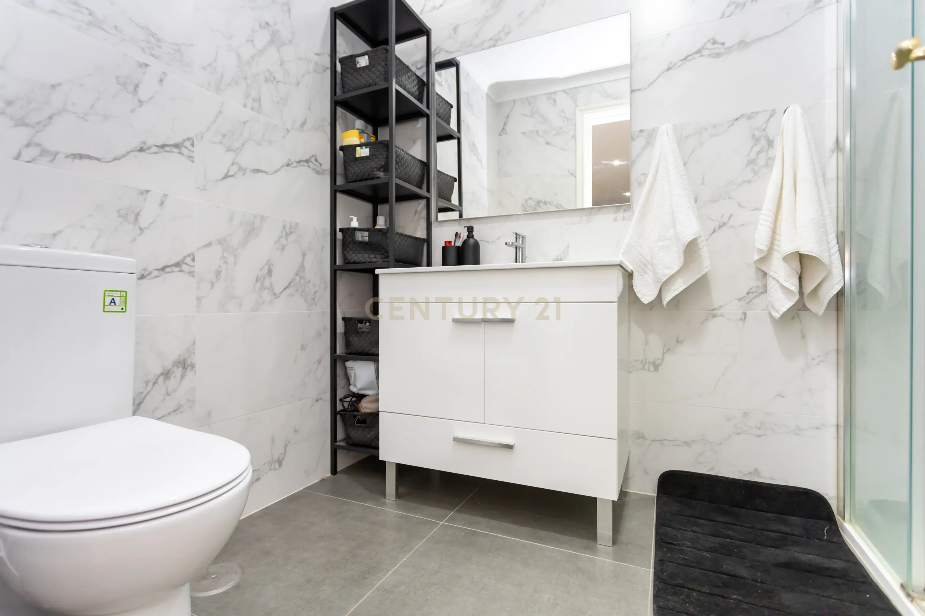 Fabuloso Apartamento T2 + garagem - Monte Belo Norte - Image 13
