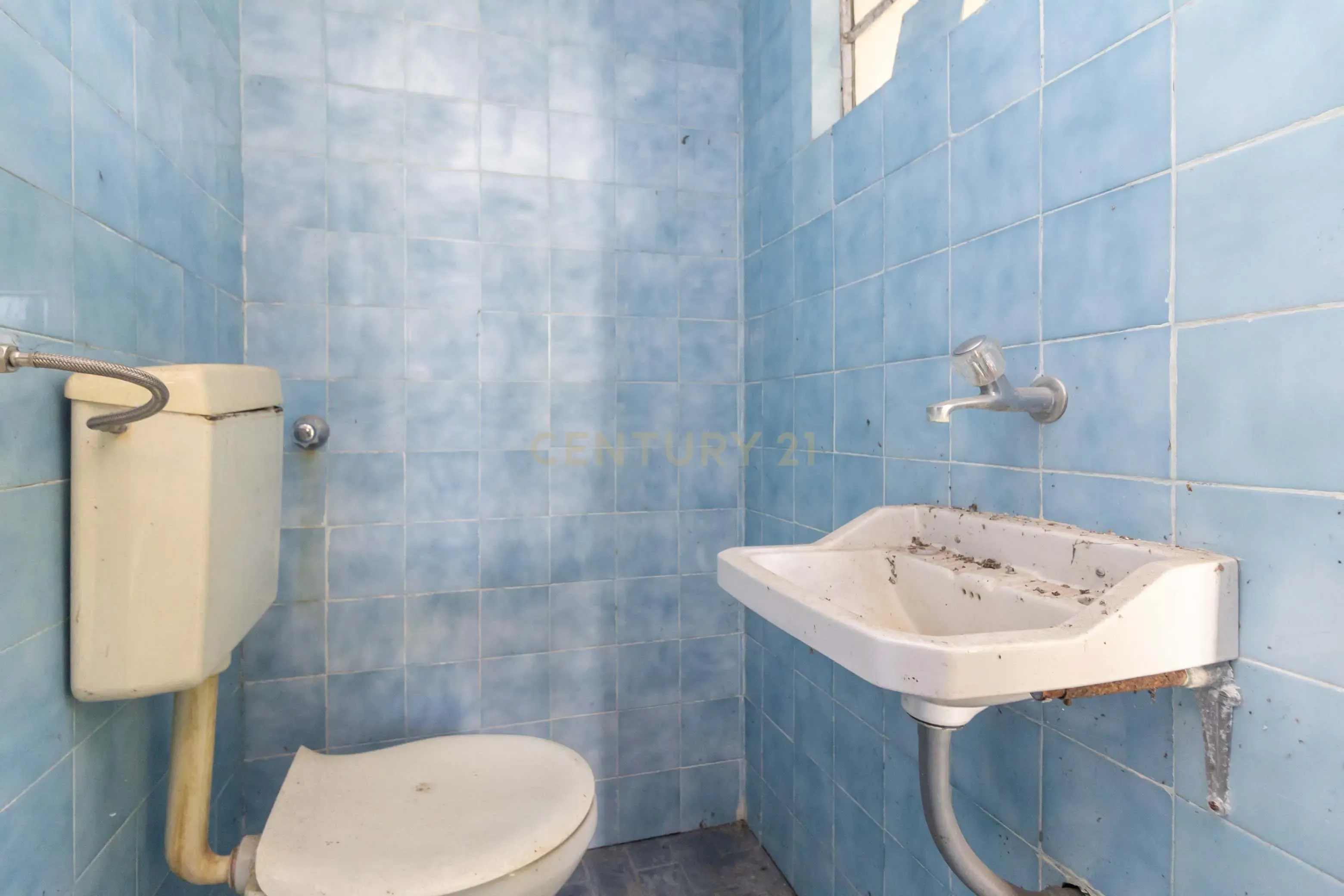 Moradia isolada em terreno de 2.345m2 - Image 73