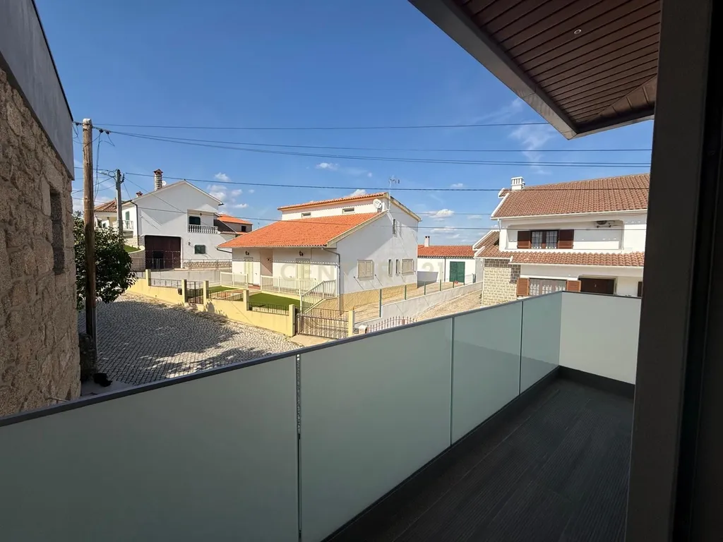 Fantástica Moradia T3, localizada na aldeia de Póvoa da Atalaia, concelho do Fundão - Image 36