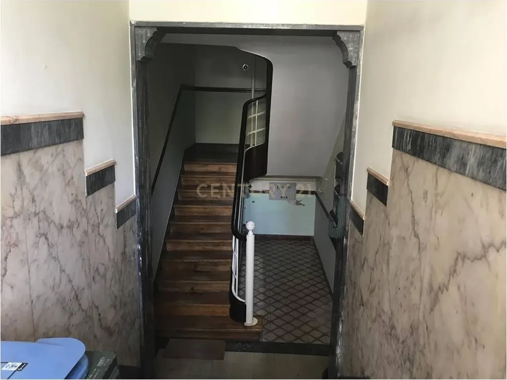 Apartamento T2+1 com Logradouro para Arrendar em Sete Rios - Image 31