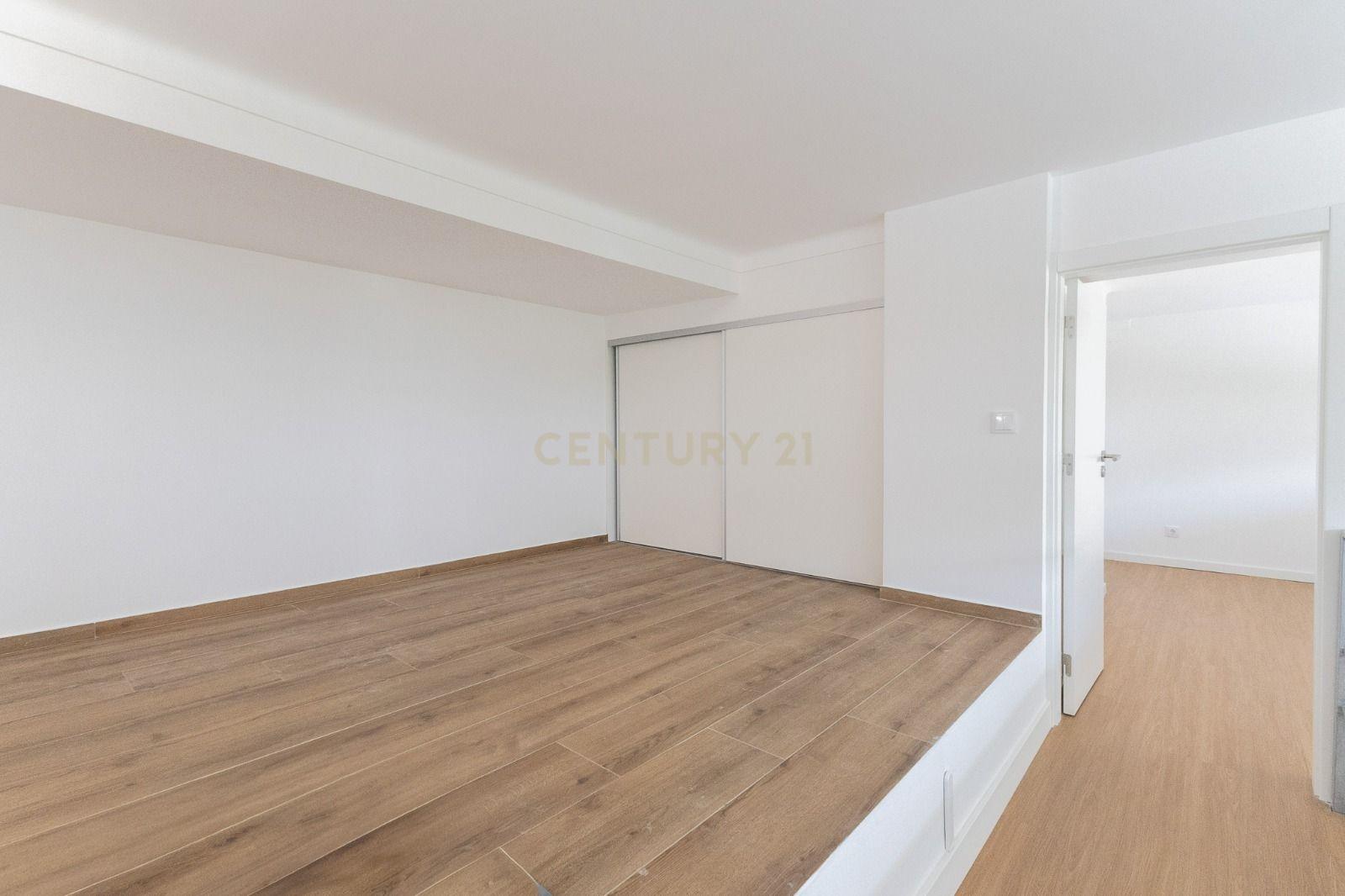 Apartamento T2 à venda em Coimbra (Sé Nova, Santa Cruz, Almedina e São Bartolomeu), Coimbra — foto 14