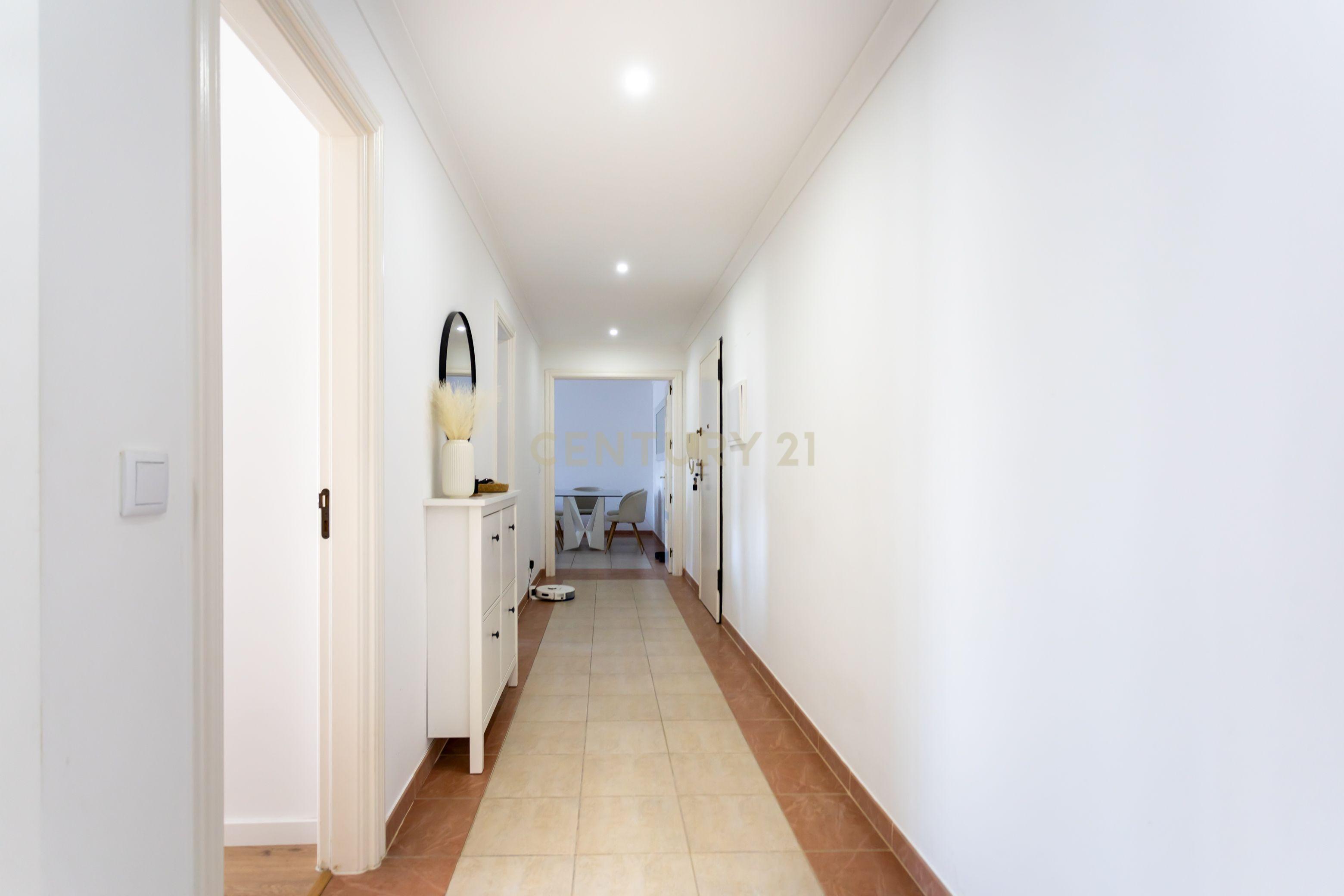 Fabuloso Apartamento T2 + garagem - Monte Belo Norte - Image 6