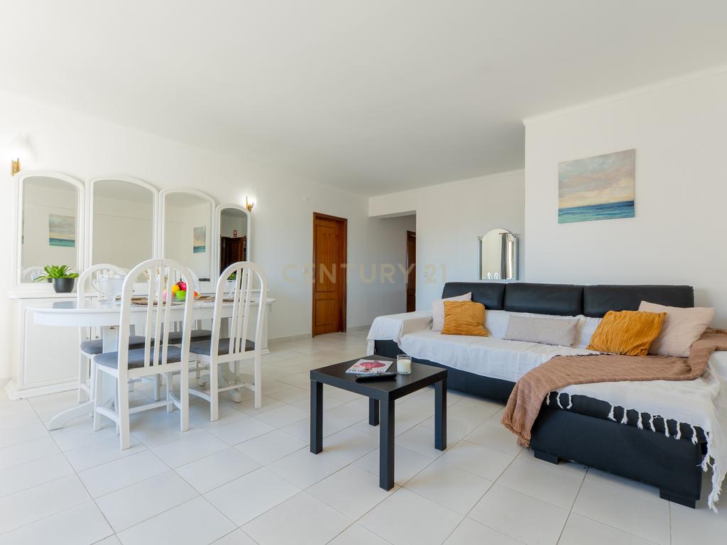 T2 com lugar de garagem, Vista Mar e Vista Rio na Praia da Rocha - Image 7