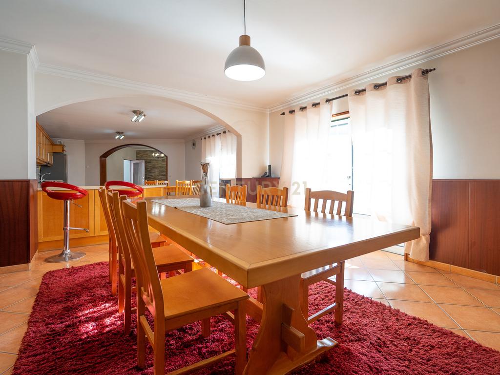 Moradia T4, com jardim e terraço, em Anadia  - Image 10
